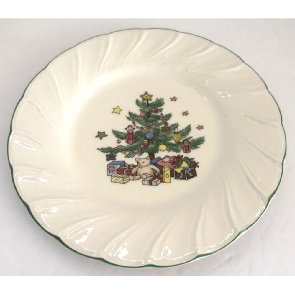 Set Of 4 Nikko Happy Holidays Bread & Butter Plates Christmas 7" Green Trim